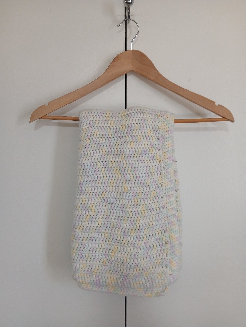 ​Handmade Crochet Pastel Speckled Baby Blanket Soft Variegated Afghan Neutral